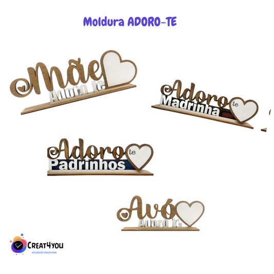 Moldura Adoro-te Personalizada em Madeira — Presente Único